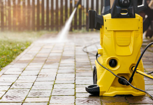 Best Animal Enclosure Cleaning  in Booneville, MS